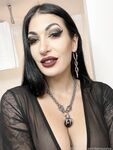Mistress Damazonia Onlyfans pictures 2