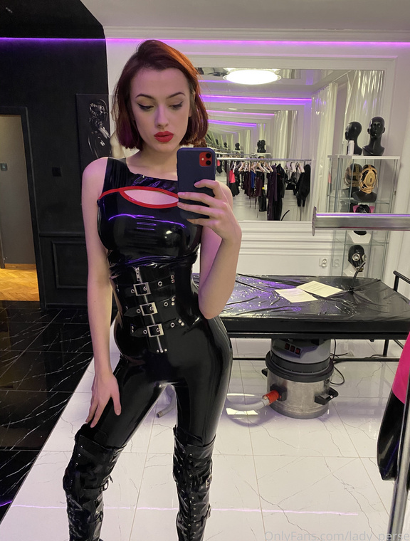 Lady Perse Onlyfans pictures