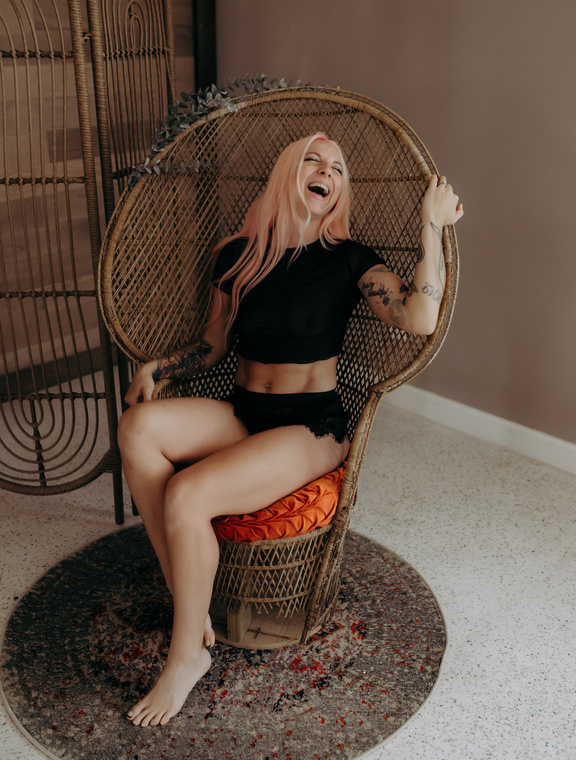 Mistressvia54 Onlyfans pictures