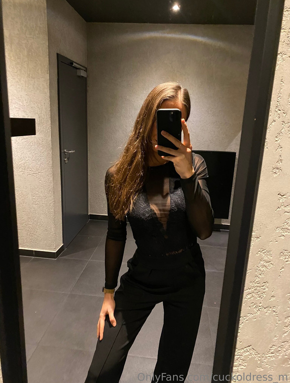 Cuckoldress_V Onlyfans pictures 2
