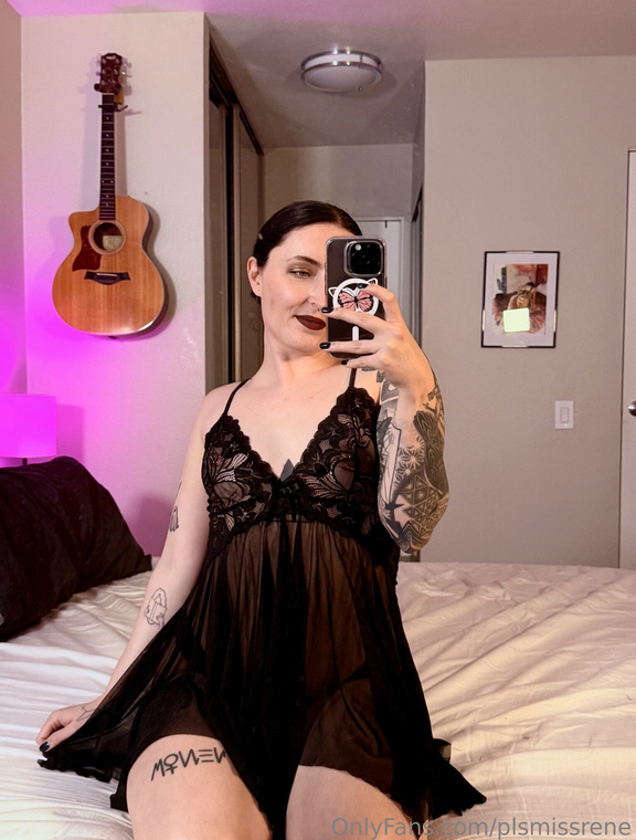 Miss Eliana René  Onlyfans pictures