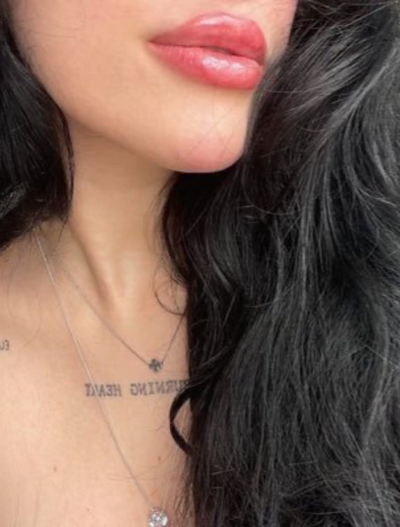 Ellaarievilo Onlyfans pictures