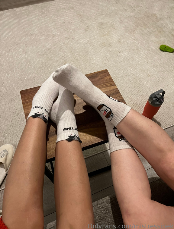 Mistress Ipek Onlyfans pictures 2