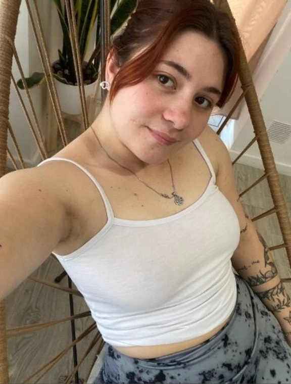 Smelly Olivia  Onlyfans pictures