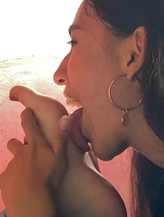 Angie Queen Onlyfans pictures